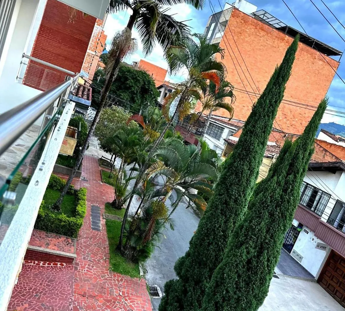 Your Home Away From Home Medellín 0*,  Colombie